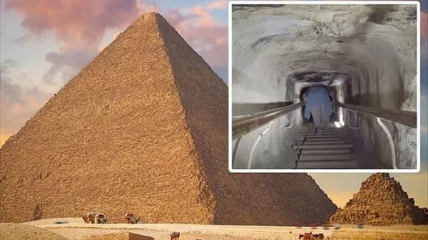 “Những kim tự tháp lớn nhất lại chôn theo đồ bồi táng khá đơn giản. Hầu hết trong số này đã bị cướp bóc từ nhiều thế kỷ trước nhưng may mắn vẫn còn một số lăng mộ hoàng gia tương đối nguyên vẹn, có thể cho chúng ta khám phá kho báu mà chúng đang cất giữ”, Wolfram Grajetzki, một nghiên cứu viên cao cấp tại Đại học London, Anh cho biết.