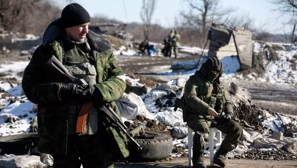 Ly khai va quan chinh phu giao tranh ac liet gan Mariupol