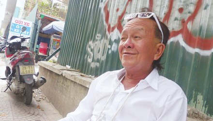 Bach Cong tu chay xe om giua Sai thanh