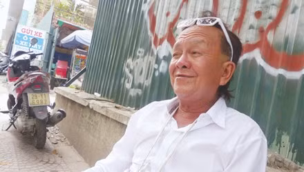 Bach Cong tu chay xe om giua Sai thanh