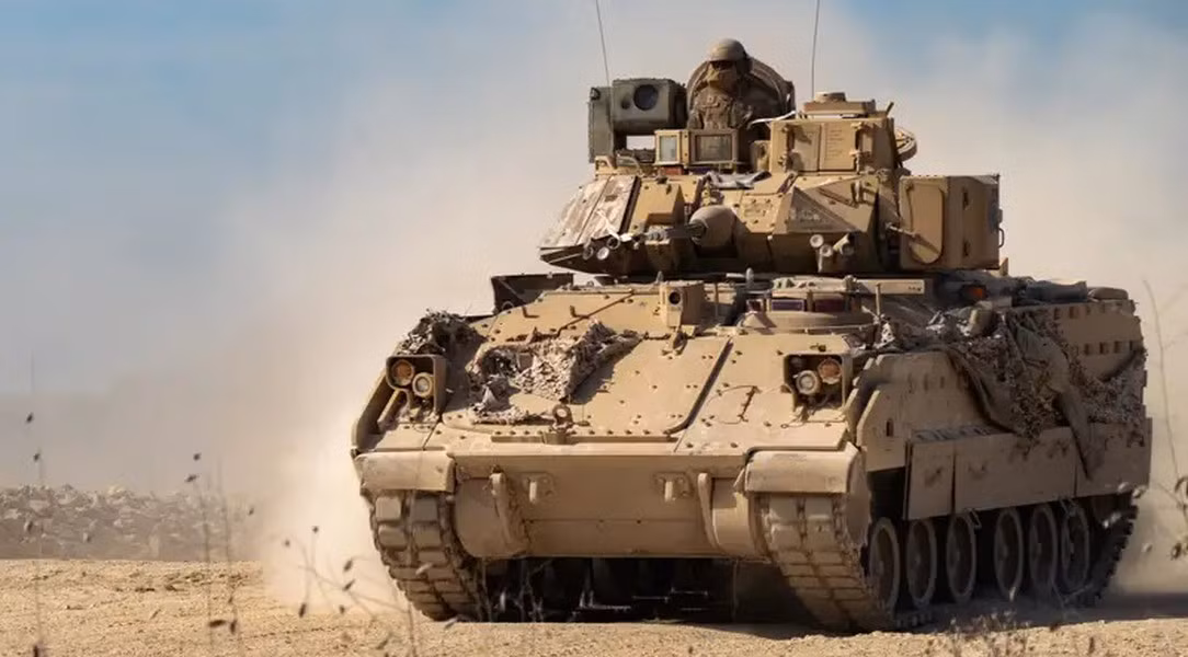 "Lục quân Mỹ đã nhận được tiền để mua biến thể M2A4E1 thay thế những chiếc Bradley đã chuyển giao cho Ukraine", PEOGSC ngày 30/4 cho hay.