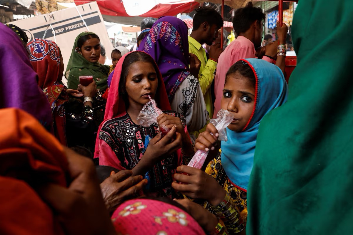 “Pakistan đứng thứ 5 trong bảng xếp hạng các quốc gia dễ bị tổn thương trước tác động của biến đổi khí hậu”, Ubina Khursheed Alam, điều phối viên về khí hậu của thủ tướng, cho biết tại một cuộc họp báo ở thủ đô Islamabad vào tuần trước.