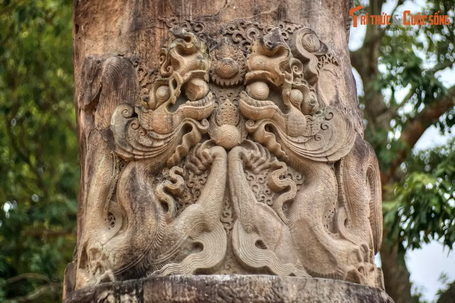 3. Chùa Dạm (thành phố Bắc Ninh, tỉnh Bắc Ninh) là ngôi chùa cổ có niên đại vào thời Lý. Bảo vật quốc gia Cột đá chạm rồng nằm trong khuôn viên chùa được coi là hiện vật điêu khắc hoành tráng, hoàn mỹ nhất của nhà Lý còn tồn tại đến nay.