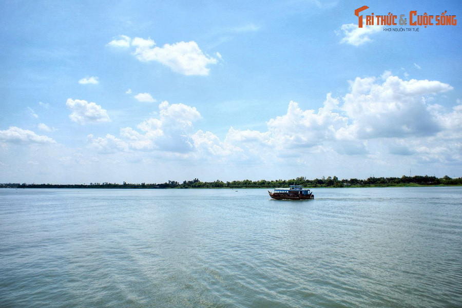 Trong các văn bản hành chính , tên gọi "Tháp Mười" chính thức xuất hiện và được triều Nguyễn lẫn chính quyền thực dân Pháp sử dụng phổ biến kể từ những năm 1860, liên quan đến cuộc khởi nghĩa của Thiên Hộ Dương, với căn cứ địa ở vùng Đồng Tháp Mười.