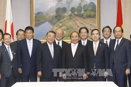 Thu tuong Nguyen Xuan Phuc hoi kien chu tich ha vien Nhat Ban