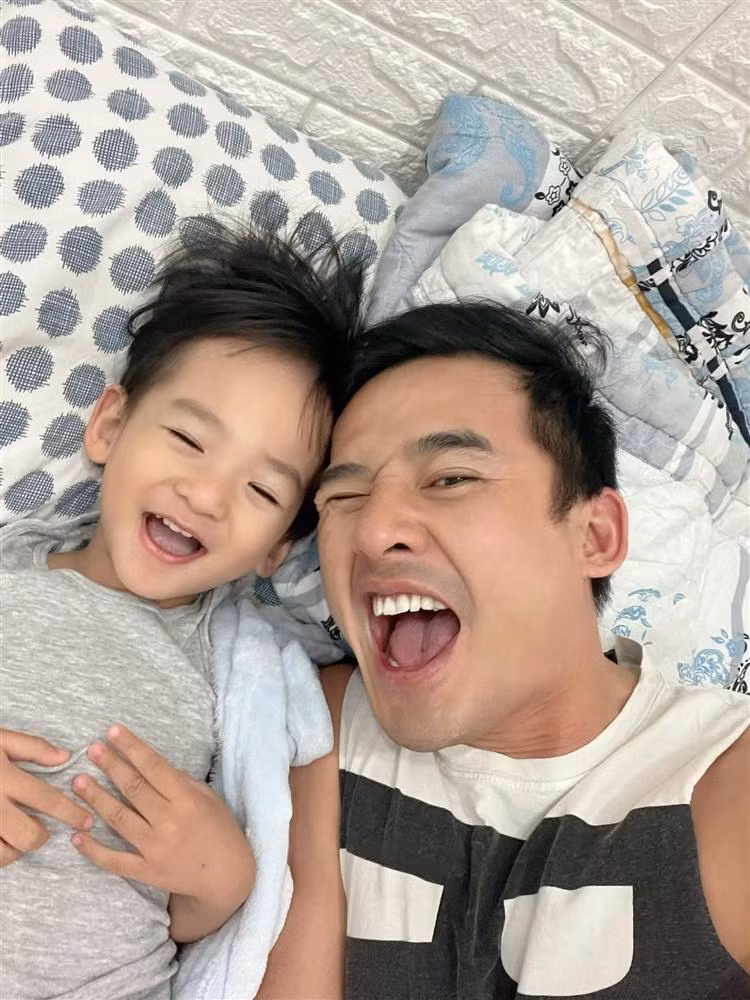 Thuy Diem them di bien, Luong The Thanh lap tuc tra loi man moi-Hinh-3