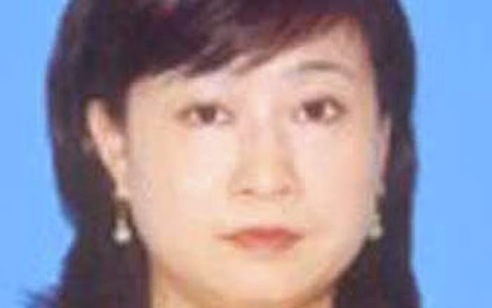 Bà Thị Ngọc Thủy, Phó trưởng phòng tài chính kế toán Bệnh viện Bạch Mai. Bà Thủy bị cơ quan chức năng khởi tố về hành vi "Lợi dụng chức vụ quyền hạn trong khi thi hành công vụ".