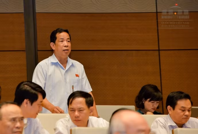 Dai bieu Quoc hoi neu 6 van de bat an cua nhan dan