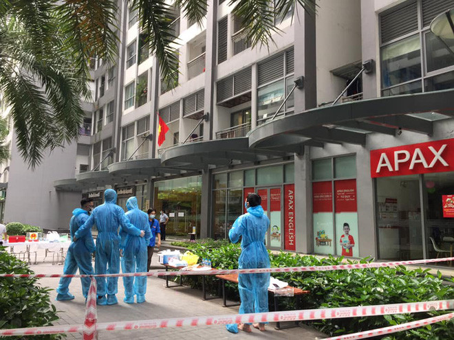 Phong toa toa Park 11 Times City vi nghi co ca mac COVID-19