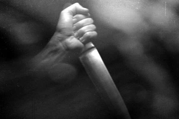 Tin nóng 25/5: Con chém chết bố vì tưởng trộm gà - Hình 2 Tin nong 25/5: Con chem chet bo vi tuong trom ga-Hinh-2