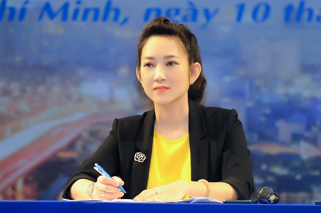 Bà Thuý chú trọng đến việc phối hợp đẩy mạnh việc bồi dưỡng các loại hình văn hóa nghệ thuật dân tộc, truyền thống vào hệ thống trường phổ thông trên địa bàn TP nhằm góp phần cùng các ngành nâng cao công tác giáo dục kiến thức về văn hóa dân tộc; về tính chân, thiện, mỹ cho thế hệ trẻ. Không chỉ trong giáo dục, một chương trình khác của bà Thuý là tăng cường các giải pháp phát triển văn hóa du lịch và các ngành công nghiệp văn hóa mũi nhọn của TP. 