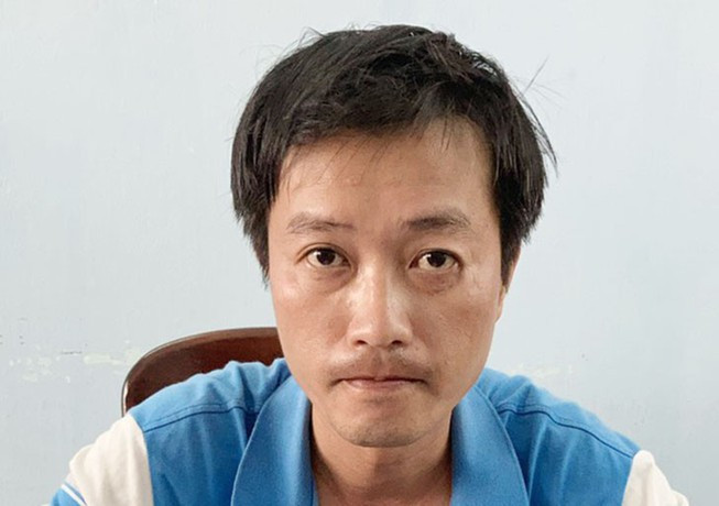  Đâm chết bạn nhậu vì mâu thuẫn giữa cuộc chơi: Đêm 17/4, Võ Thành Danh (SN 1983, trú TP Tuy Hòa, tỉnh Phú Yên) cùng một số người bạn rủ nhau ăn nhậu tại một quán bình dân ở gần nhà. Khi cuộc nhậu gần tàn thì Huỳnh Ngọc Tuấn (SN 1991, trú cùng TP) mới đến nhập cuộc nhưng chỉ vài phút sau đã xảy ra mâu thuẫn giữa Danh và Tuấn dẫn đến cãi vã rồi Tuấn đòi đánh Danh. Bực tức, Danh về nhà lấy hai con dao quay trở lại đâm Tuấn tử vong.