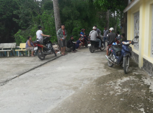  Đang nhậu đòi về sớm, bị bạn nhậu dùng súng bắn chết: Đêm 8/10/2020, do say rượu và không nhậu nổi nữa nên Nguyễn Hữu Đang (18 tuổi, ở huyện Cái Bè, Tiền Giang) xin Huỳnh Ái Nhân (24 tuổi, ngụ huyện Cái Bè) cho về sớm nhưng Nhân không cho và nói "nếu mày mệt không nhậu nữa thì tao bắn mày". Sau đó Nhân đã dùng rút súng bắn nạn nhân tử vong.