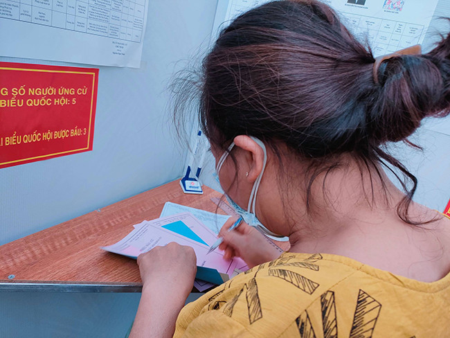 Được biết, đợt bầu cử này có gần 70 triệu lá phiếu của cử tri cả nước để bầu ra 500 đại biểu Quốc hội, gần 4.000 đại biểu HĐND cấp tỉnh, thành phố; hơn 2 vạn đại biểu HĐND cấp huyện và hơn 24 vạn đại biểu HĐND cấp xã, phường. 