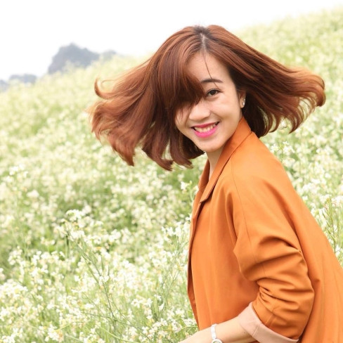 Nói thêm về đam mê, công việc làm MC của mình, Xuân Quỳnh cho biết, điều cô mong muốn thực sự khi làm nghề này đó là có một nhóm khán giả của riêng mình, chinh phục họ và gắn bó với họ.