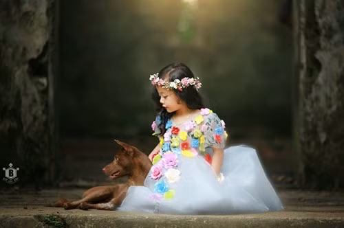 Với gương mặt sáng, đôi mắt to tròn, Nam Phương mang nhiều nét đẹp giống với hình ảnh của hot girl Chi Pu.