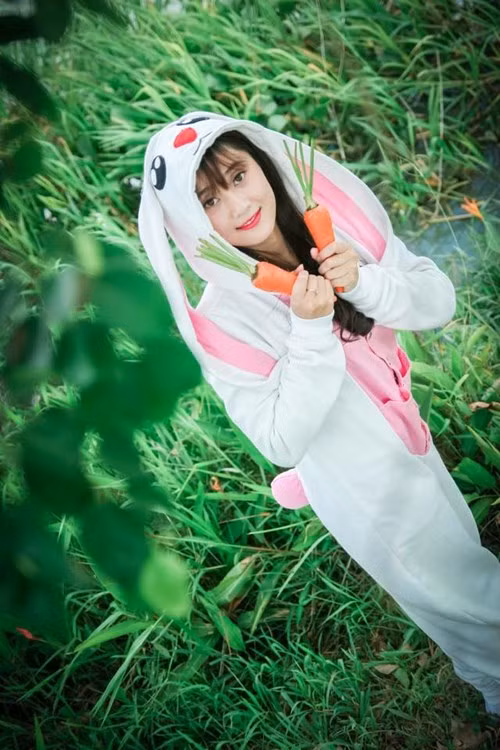 Vì theo học Luật nên Phương Trinh cũng dần yêu thích ngành học của mình. Sau này, cô nàng ước mơ sẽ trở thành một nữ luật sư có thể giúp đỡ, bảo vệ mọi người trong mọi trường hợp.