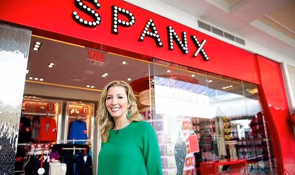 Ve dep quyen ru cua nu ty phu tre nhat the gioi-Hinh-8