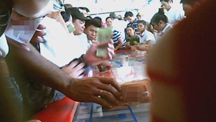 Kinh hai nhung ke ban mang ben kia bien gioi