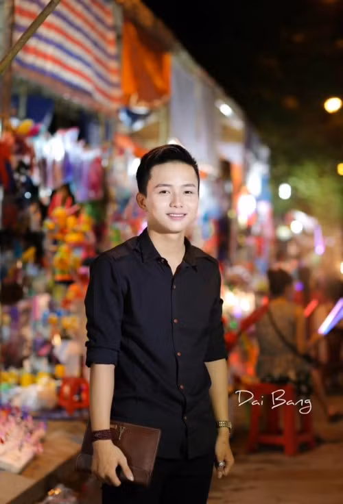 Một số hình ảnh khác của chàng trai 9X điển trai.