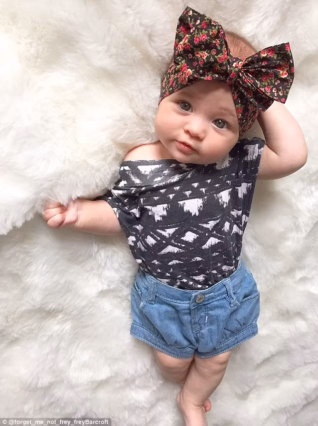 Thích thú ngắm bé gái sành điệu nhất nước Anh Thich thu ngam be gai sanh dieu nhat nuoc Anh