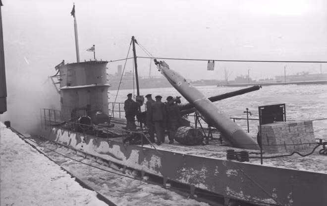 Tuy nhiên, nhiều loại thủy lôi vào thời kỳ đầu cuộc chiến thường phát nổ sớm hoặc hoàn toàn không nổ.