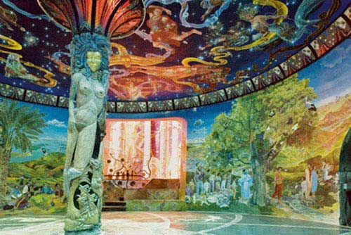 5. Cộng đồng tự cung tự cấp Damanhur, Italia: Cộng đồng xã Damanhur được thành lập từ năm 1975 bởi Oberto Airaudi. Đây được xem là ngôi làng sinh thái nằm ở miền Bắc nước Ý. Họ sinh sống bằng cách tự cung, tự cấp bằng năng lượng và cuộc sống tự nhiên.