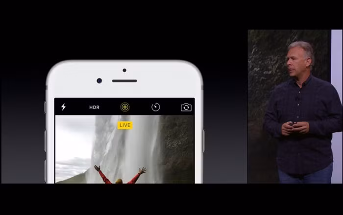 Thời gian chụp ảnh trước và sau khoảnh khắc ấn chụp là khoảng 1,5 giây.
