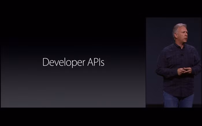 Apple hiện tại đã tạo ra nền tảng Developer APIs để các nhà phát triển có thể tham gia vào nâng cấp Live Photos. Facebook cũng chính thức tuyên bố họ sẽ sớm hỗ trợ Live Photos trên mạng xã hội.