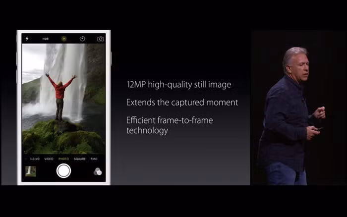 Để kích hoạt chế độ này, bạn chỉ cần mở một bức ảnh bất kỳ được chụp từ Camera 6S/ 6S Plus và nhấn giữ màn hình. Công nghệ 3D Touch sẽ ngay lập tức hiển thị các khoảnh khắc trước và sau chụp hình. Đặc biệt là người dùng có thể chụp các bức ảnh Live Photos và ghi lại được cả âm thanh.