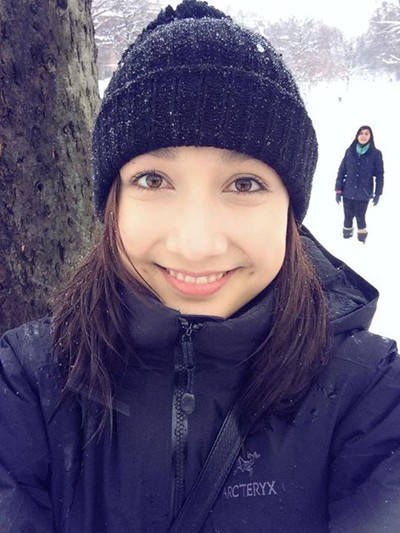 Không chỉ xinh đẹp, Anna Trương còn thừa hưởng tài năng âm nhạc từ bố mẹ. Năm 2012, 9X từng ra mắt nhiều ca khúc riêng, thu hút sự chú ý trong giới trẻ. Năm 2013, cô gái sinh năm 1994 một lần nữa khẳng định khả năng của mình khi đỗ vào Đại học Berklee College of Music (Mỹ) - một trong những ngôi trường đào tạo về âm nhạc hàng đầu thế giới. Hiện Anna theo học khoa Thanh nhạc tại đây.