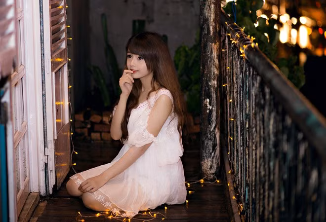 Bộ ảnh do tác giả Trọng Vũ thực hiện đang được lan truyền trên mạng. Sau khi nổi tiếng, Lan Hương nhận nhiều lời mời tham gia các dự án nghệ thuật. Tuy nhiên Hương cho biết, cô vẫn tập trung cho việc học, thời gian rảnh mới làm mẫu ảnh cho các cửa hàng thời trang để kiếm thêm thu nhập, tự lo cho bản thân.