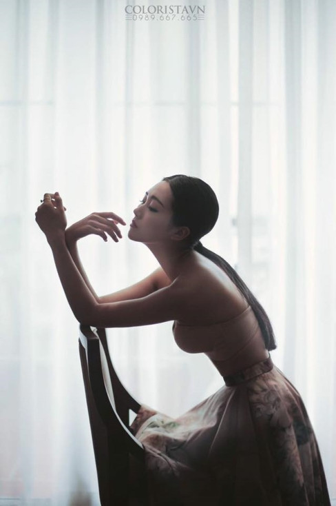 Hồng Lê tâm sự: “Mình chỉ có một ước mơ đó là được làm nghệ thuật một cách chân chính và được khán giả công nhận. Mình luôn muốn trở thành một nghệ sĩ chân chính chứ không bằng chiêu trò hay scandal. Chỉ hy vọng rằng bằng sự cố gắng và năng động của mình, cộng thêm sự may mắn và yêu mến của gia đình - bè bạn thì sự nghiệp của Lê sẽ có ngày thành công như mong muốn”.