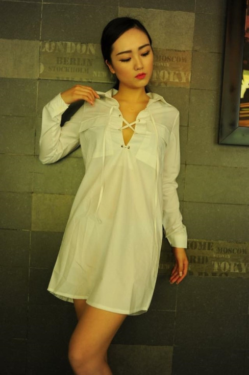 Tuy nhiên, Lê đã dùng chính năng khiếu của mình, cố gắng rất nhiều trong các cuộc thi về nghệ thuật suốt một thời gian dài để thuyết phục bố mẹ. Và minh chứng rõ ràng nhất khi Lê đậu thủ khoa chuyên ngành diễn viên trường Đại học Sân khấu Điện ảnh năm 2012.