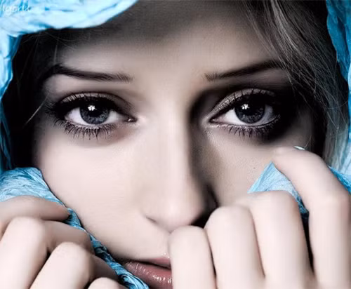 Chính vì vậy, để thay đổi màu mắt, bạn cần phải tăng cường bổ sung sắc tố melanin cho mắt. Và dưới đây là 10 loại thực phẩm có thể thay đổi màu mắt của bạn trong 60 ngày.