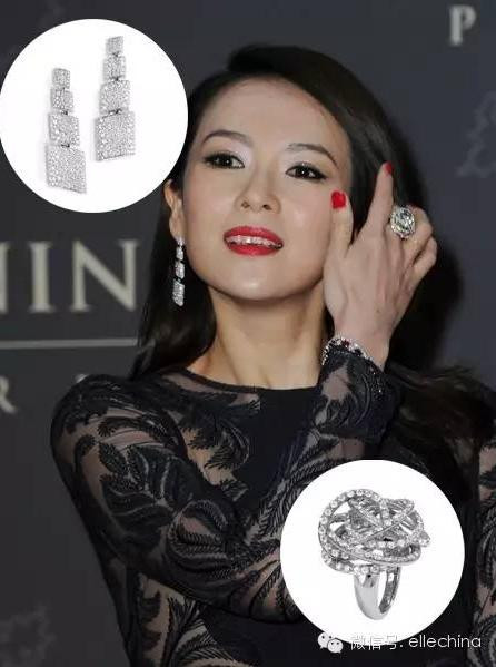 Cũng trong tháng 9 này, Chương Tử Di xuất hiện tại lễ khánh thành một khách sạn ở Paris, cô đeo bông tai và nhẫn của de Grisogono.