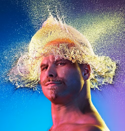 Tim Tadder đã sử dụng tia laser để nắm bắt những khoảnh khắc đẹp nhất và giống nhất cho từng kiểu tóc.