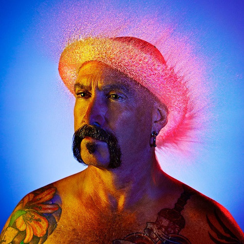 Kiểu tóc trong quấn vòng quanh đầu