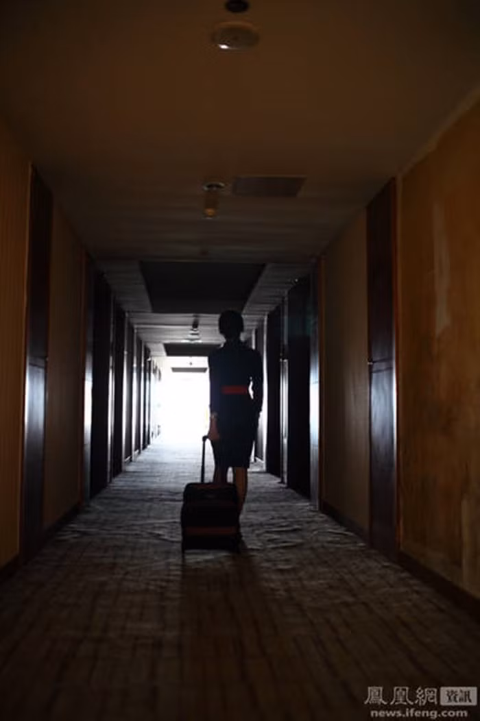 Sau giây phút nghỉ ngơi, Wang lại tiếp tục hành trình mới.