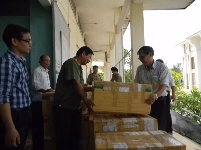 Dai gia Nguyen Muoi va 12 nam doi lai 1.457 co vat