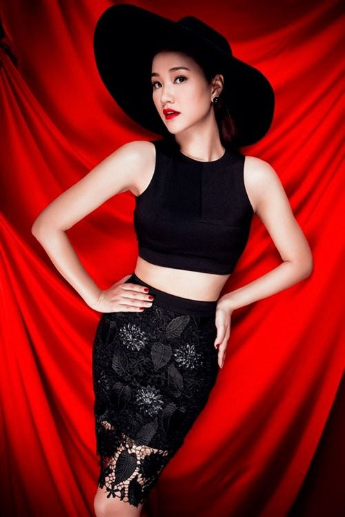 Giảm cân nhanh chóng, Maya tự tin khoe vóc dáng chuẩn trước ống kính.