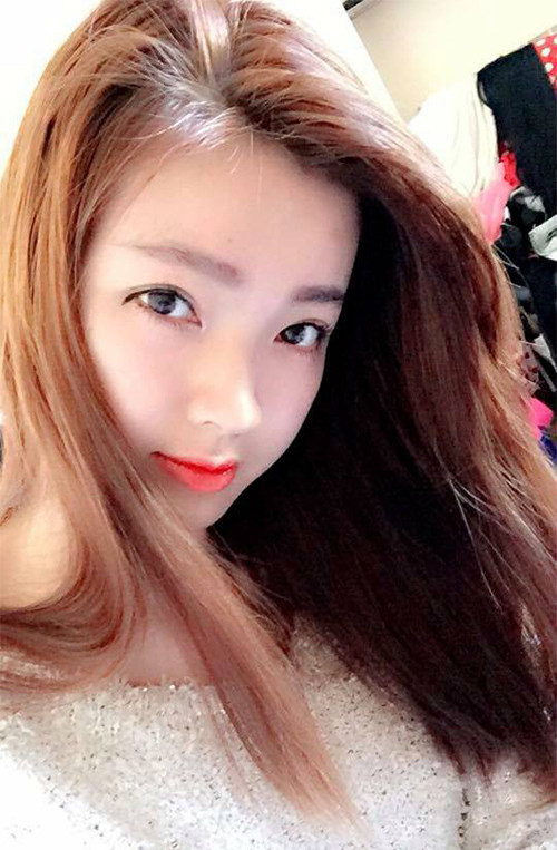 Huyền My thích đi du lịch, ăn uống và nhảy dance.