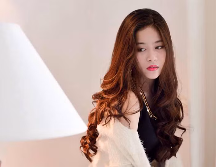 Nữ sinh xinh đẹp có sở thích: Đi du lịch và chụp ảnh.