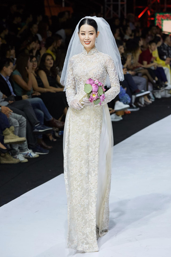 Tham gia nhiều sự kiện khác nhau, với khả năng lên đồ tinh tế, không cần hở bạo nhưng Minh Phương vẫn xinh đẹp hết phần thiên hạ.