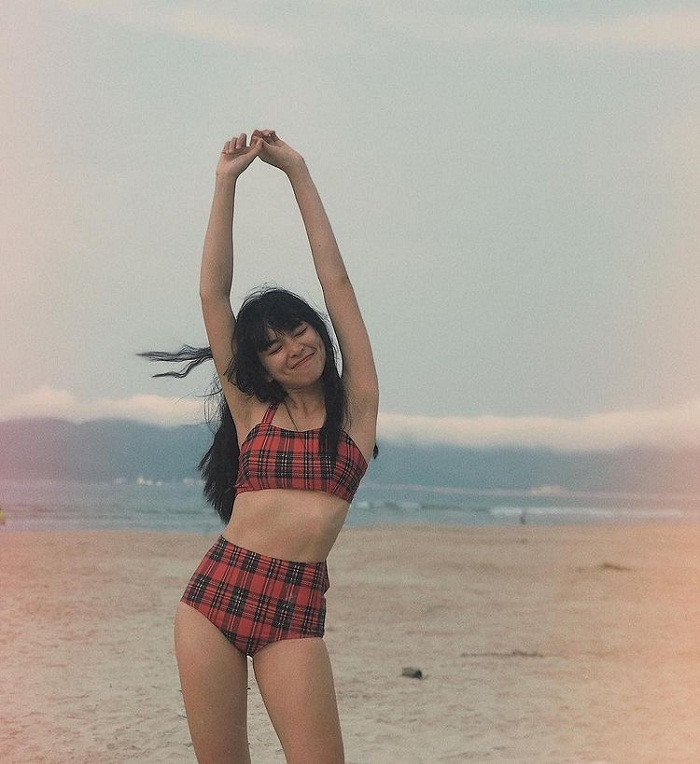 Nói về gu thời trang của mình, Khánh Vân cho biết không có ý định theo đuổi phong cách gợi cảm song không ngại thử sức những bộ cánh quyến rũ chừng mực.