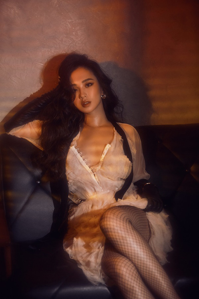 Gần đây, gu thời trang của Hoa hậu Thế giới Người Việt Hương Trà ngày càng thăng hạng.