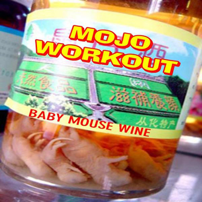 Vậy nhưng, rượu chuột bao tử ngâm vẫn được nhiều người rỉ tai như một “thần dược” trong việc tăng cường sinh lực nam giới.