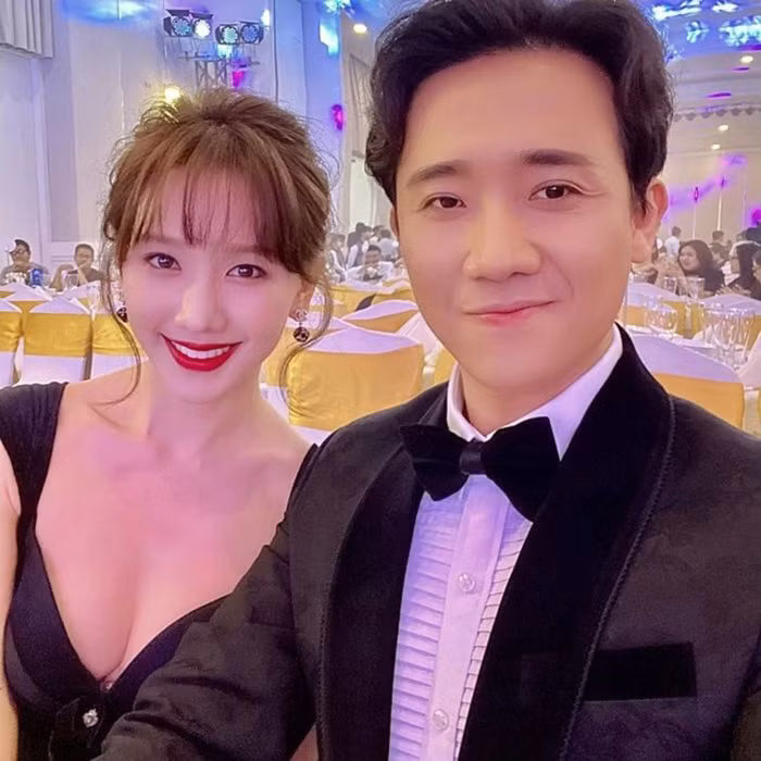 Khoe được lợi thế hình thể song không ít người hâm mộ lo lắng liệu trang phục táo bạo của Hari Won có làm “phật ý” chồng?