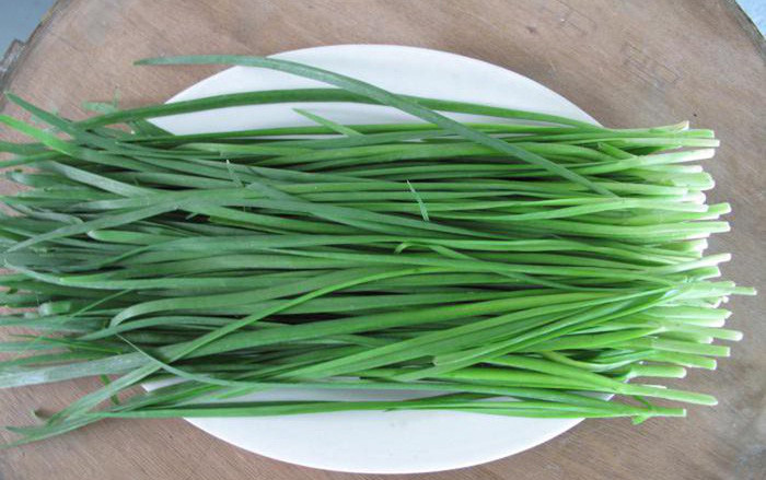 Đặc biệt, kết hợp giá đỗ với hẹ xanh mang lại tác dụng thanh nhiệt giải độc rất tốt. Món ngon cũng có cách chế biến đơn giản, ai cũng có thể trổ tài ở nhà.