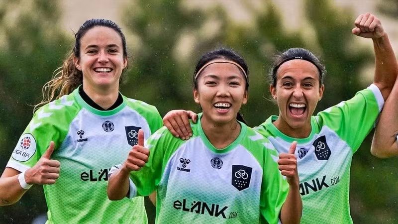 Tien dao Huynh Nhu lap cu dup cho Lank FC